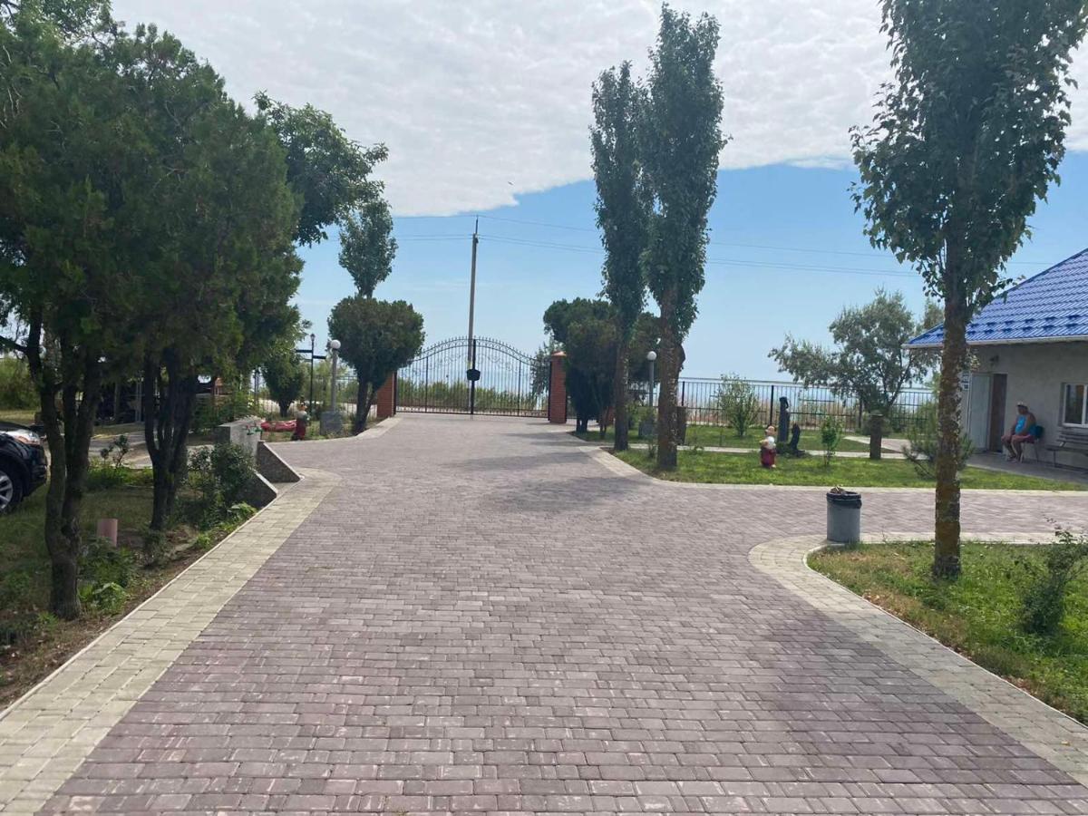 База Отдыха Причал Lazurne Dış mekan fotoğraf