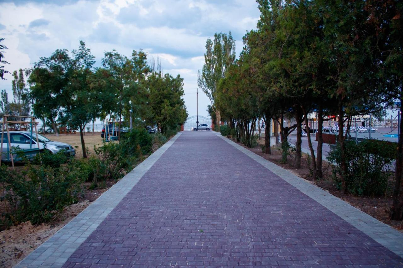 База Отдыха Причал Lazurne Dış mekan fotoğraf