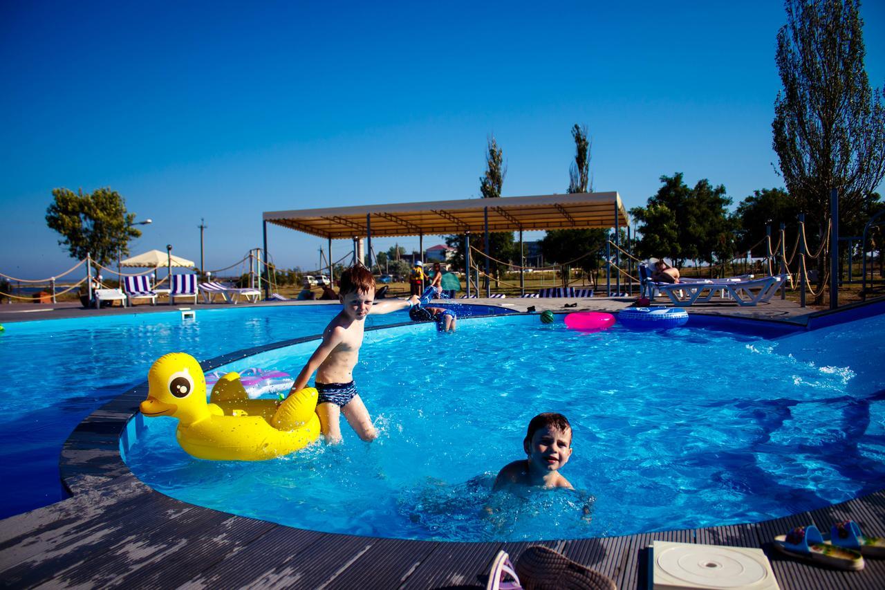 База Отдыха Причал Lazurne Dış mekan fotoğraf